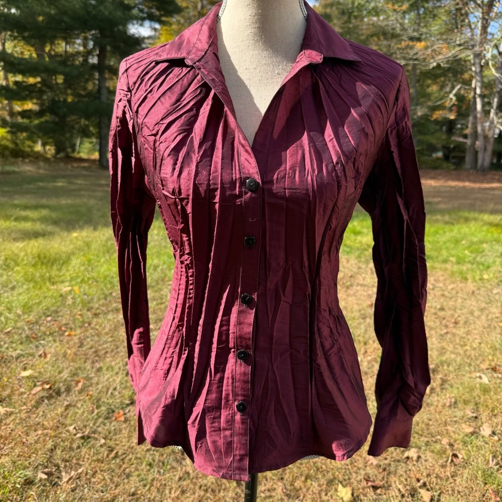 BELUVA TOP BLOUSE RED MICRO PLEATS CRINKLE USA  LONG SLEEVES Size S